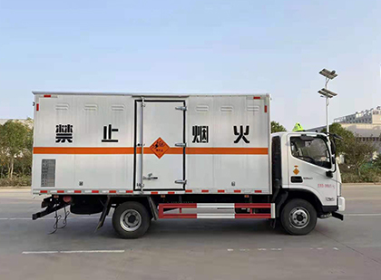 光山爆破器材运输车
